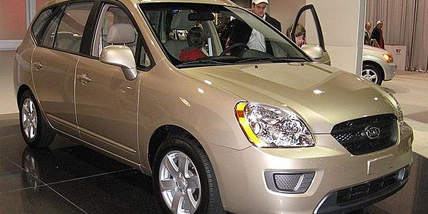 Kia Carens / Rondo Workshop Service Manual